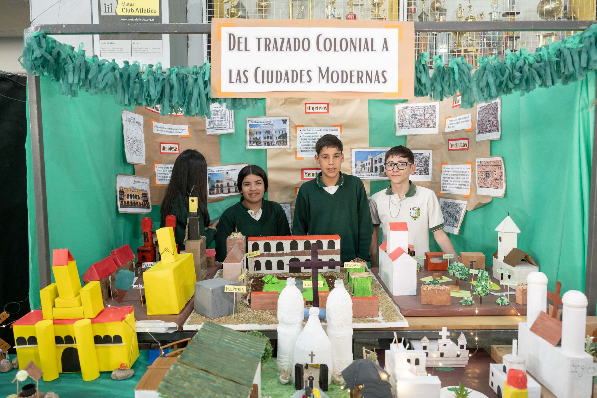 Más de 850.000 estudiantes participaron en la Feria de Ciencias Más de 850.000 estudiantes participaron en la Feria de Ciencias