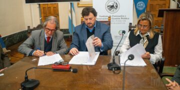 Las Defensorías de Córdoba, Santa Fe y Paraná crearon un espacio de articulación regional Las Defensorías de Córdoba, Santa Fe y Paraná crearon un espacio de articulación regional