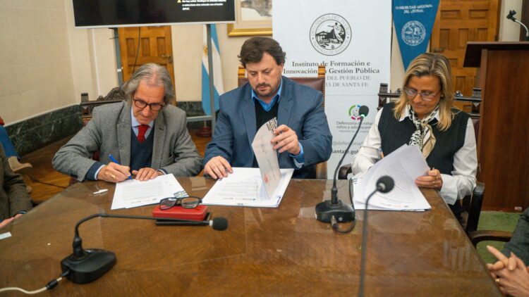Galoppo junto a Arístides Lasarte (Defensoría Santa Fe) y Marcia Lopez (Defensoría Paraná).