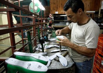 Se desplomó la actividad en las fábricas de calzado en Córdoba