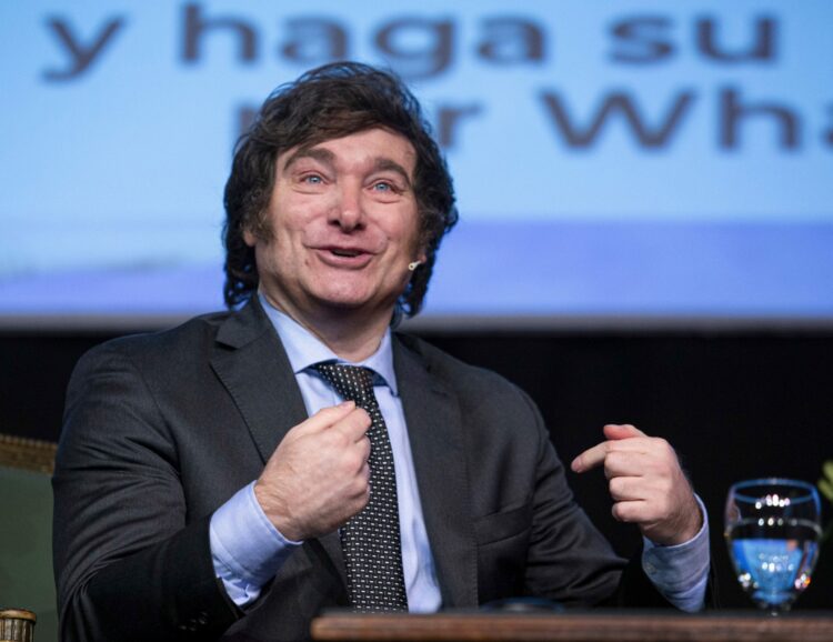 El presidente Javier Milei firmó el veto a las leyes sancionadas por el Congreso.