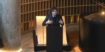 Javier Milei durante la inauguración de nuevas oficinas de la Corporación América.