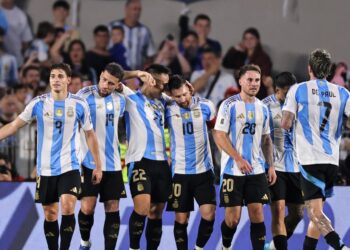 La AFA confirmó la lista definitiva de la Selección en la última doble fecha