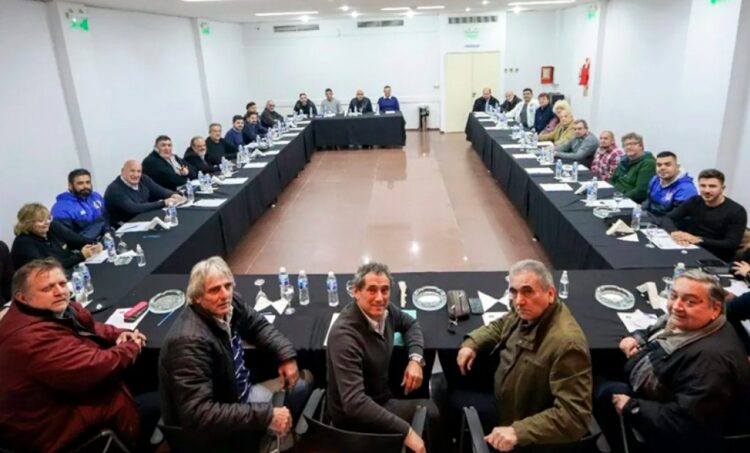 Los representantes de los gremios del transporte.