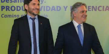 Maximiliano Pullaro y Martín Llaryora.