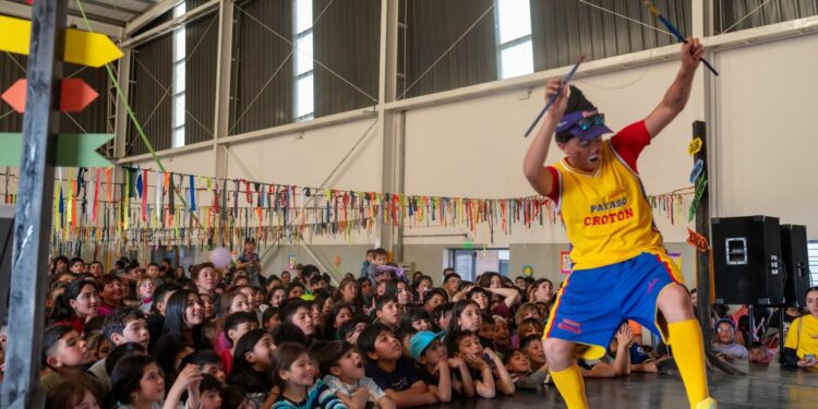 Desde el 2 de agosto y a lo largo de todo el mes, actividades y shows para los más chicos.