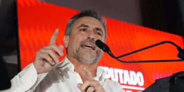 Mestre encabezó el acto de lanzamiento de campaña de la UCR Córdoba