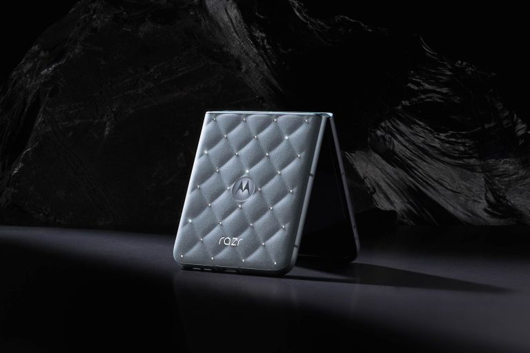 Una nueva colección de dispositivos Motorola con cristales Swarovski