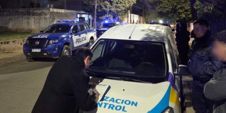 En todos los casos se labraron actas de clausura por falta de habilitación, venta de alcohol a menores y ausencia de medidas mínimas de seguridad.