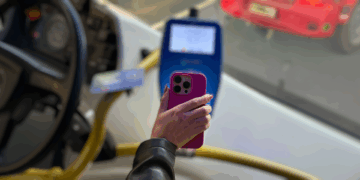 Ya se puede pagar el colectivo con QR de Mercado Pago: cómo usarlo
