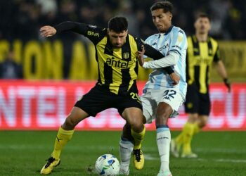 Racing perdió por la mínima ante Peñarol en Montevideo