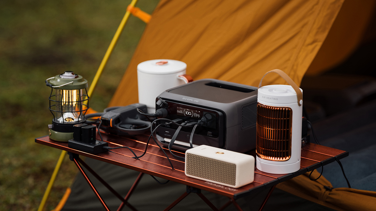 La serie River 3 permite alimentar todos los dispositivos que llevamos a un camping.