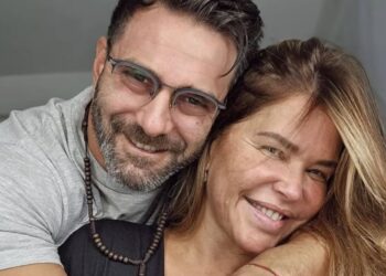 Nazarena Vélez y Santiago Caamaño