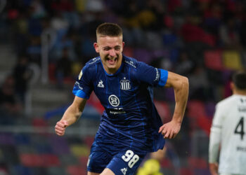 Talleres hizo oficial la venta de Gustavo Albarracín al Alavés