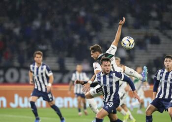 Talleres igualó sin goles y profundiza la crisis futbolística