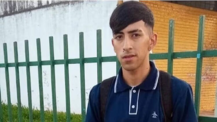 Tres personas encapuchadas lo interceptaron en la vía pública con intenciones de robo.