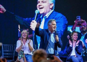 Dos ministros de Llaryora criticaron el veto presidencial