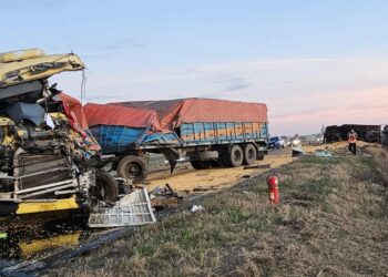 Murió un hombre tras un choque entre camiones en la Ruta Nacional 35