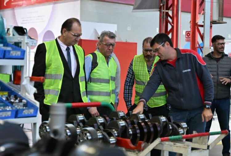 Córdoba pone en marcha la primera producción de motores a gas natural del país.
