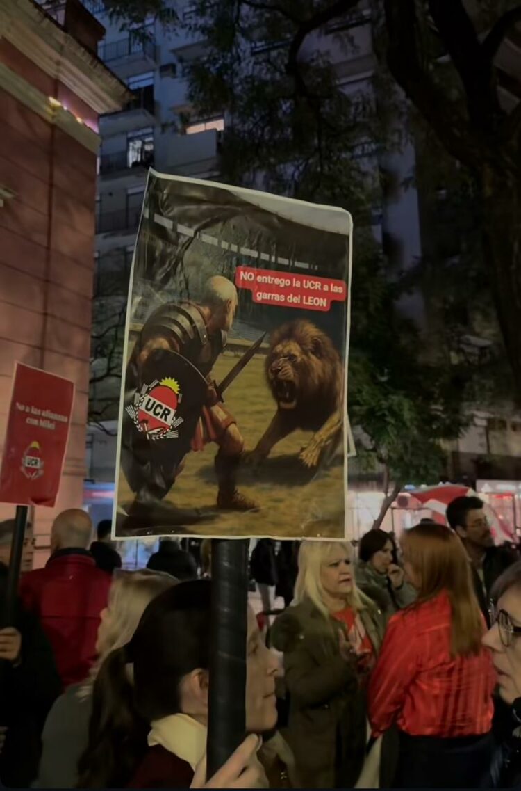 El mestrismo continúa resistiendo un acuerdo con los libertarios y exige que se realice la interna.