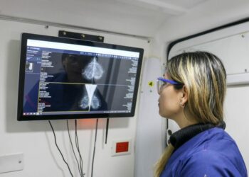 Detección temprana del cáncer de mama: el mamógrafo móvil en el sur cordobés