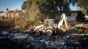Un megaoperativo de limpieza extrajo 300 toneladas de residuos en Villa Gran Chaparral