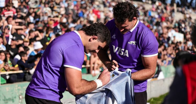 Los Pumas y los All Blacks se medirán este sábado en el estadio Mario Alberto Kempes ante más de 55 mil personas, en un evento que promete colmar la hotelería y generar un fuerte impulso económico en Córdoba.