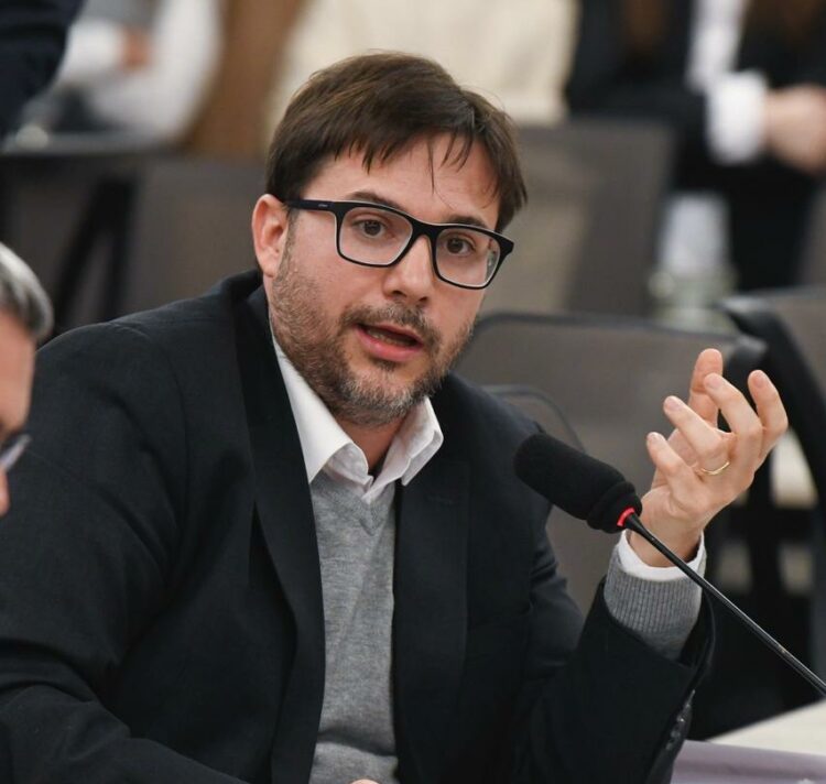 Oscar Agost Carreño criticó a la dirigencia de Buenos Aires que pretendió “enterrar” al partido “amarillo” en nuestra provincia.