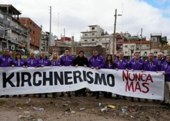 Con un slogan polémico, LLA formalizó el inicio de la campaña en La Matanza