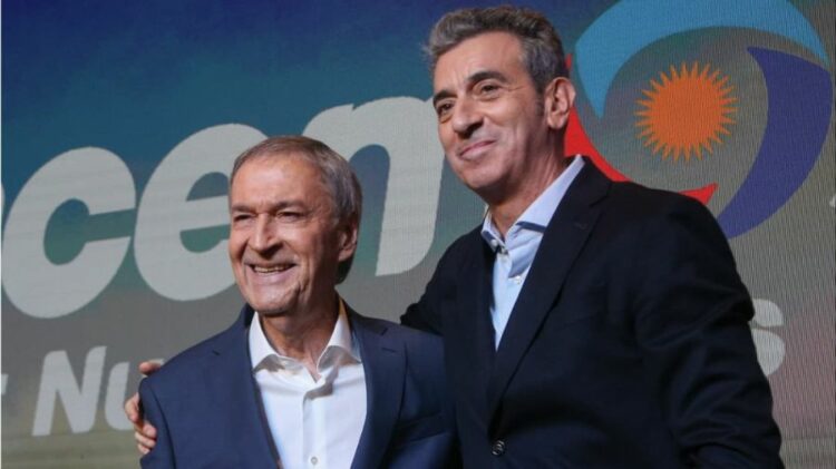 Juan Schiaretti encabezará la lista de diputados de Provincias Unidas en Córdoba, acompañado por dirigentes de distintos sectores y con el objetivo de conformar un bloque federal en el Congreso.