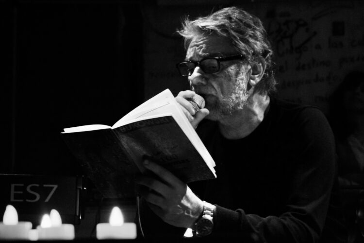 El conductor de Radio Nacional realizará su “Misa vagabunda” este jueves por la noche junto a Camila Sosa Villada.