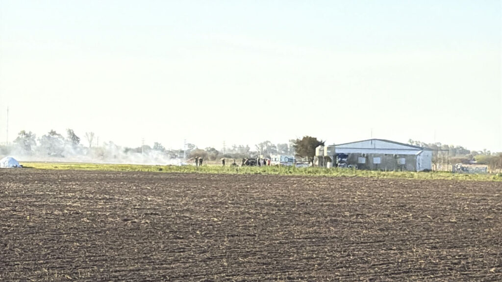 Dos muertos tras la caída de una avioneta en un festival aéreo