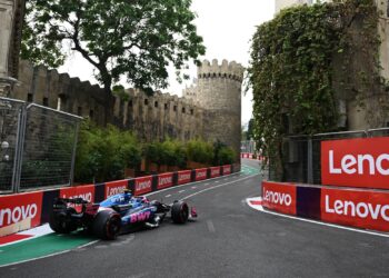 Colapinto no pudo salir del fondo en las prácticas libres 1 y 2 del GP de Azerbaiyán