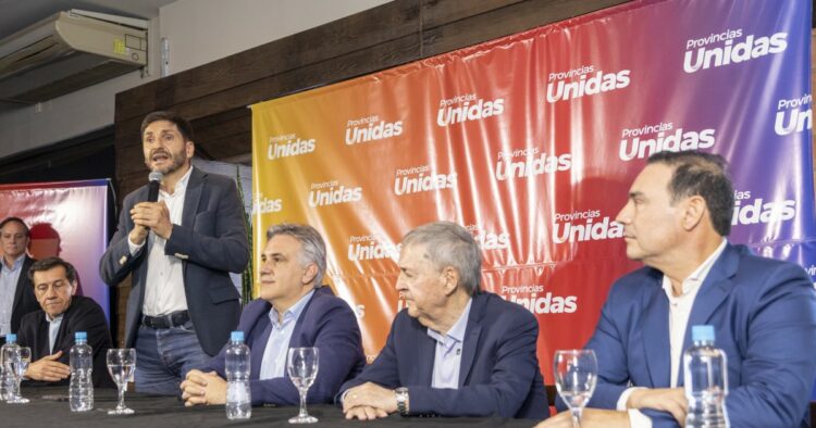 Los gobernadores de Provincias Unidas presentaron sus “diez principios” de campaña, con propuestas centradas en la producción, el trabajo y la educación tecnológica.