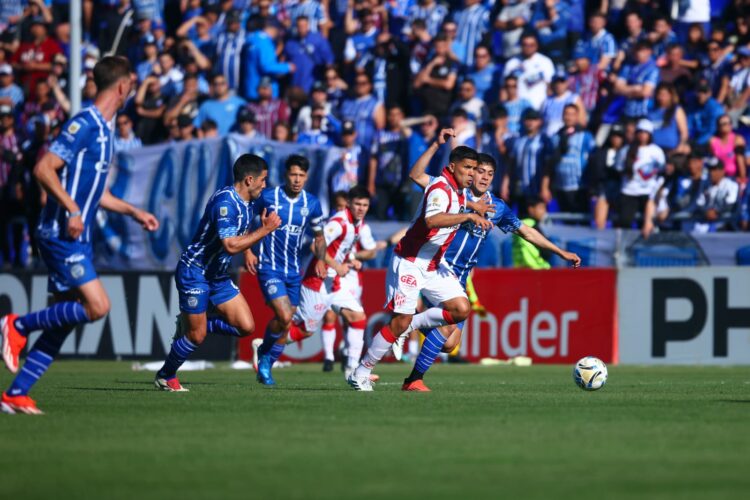 Instituto no pasó del empate con Godoy Cruz en Mendoza