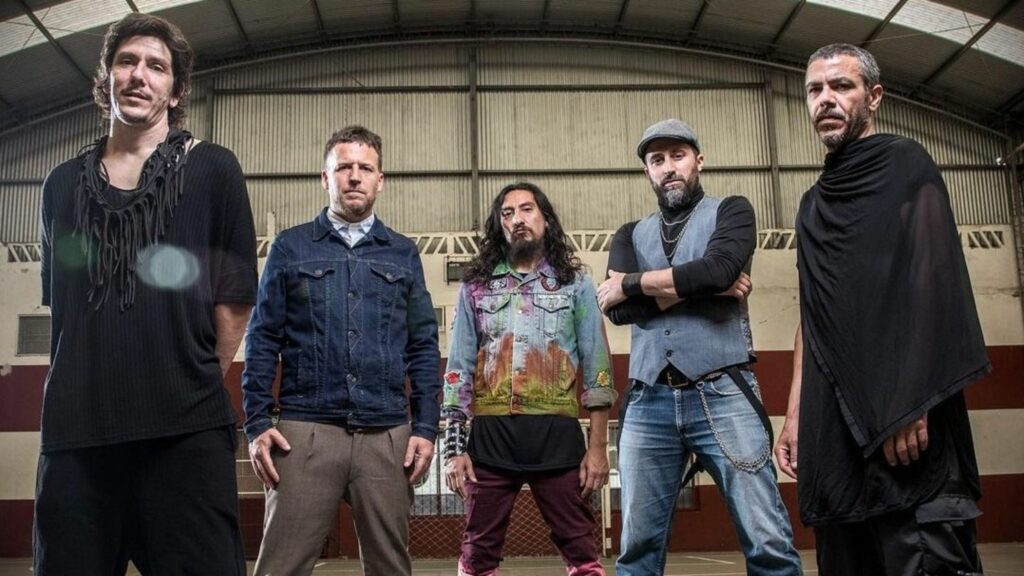 Andando Descalzo regresa a Córdoba este sábado 13 de agosto en Pétalos.