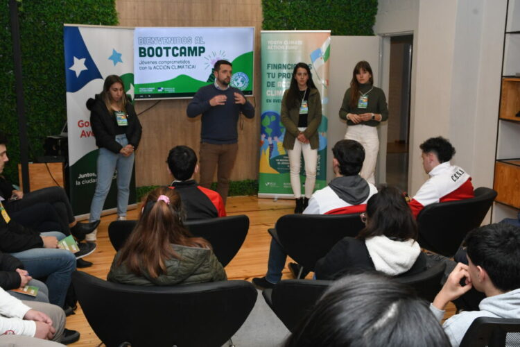 Talleres intensivos abiertos a todo público.