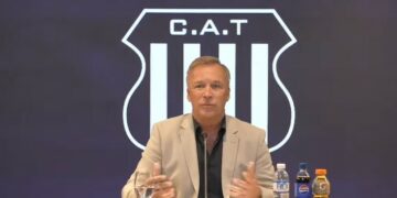 De Fassi al Chiqui Tapia: me pongo a disposición para juntos hagamos cosas por el fútbol argentino