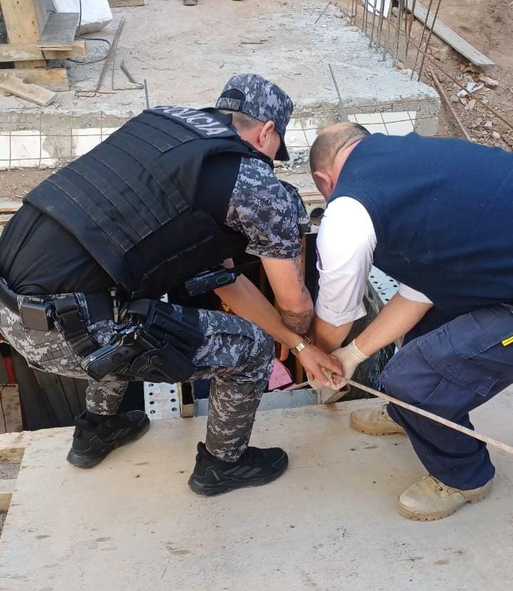 Se desmoronó una obra en construcción y dos trabajadores resultaron heridos Desmoronamiento en un edificio en construcción de Nueva Córdoba.