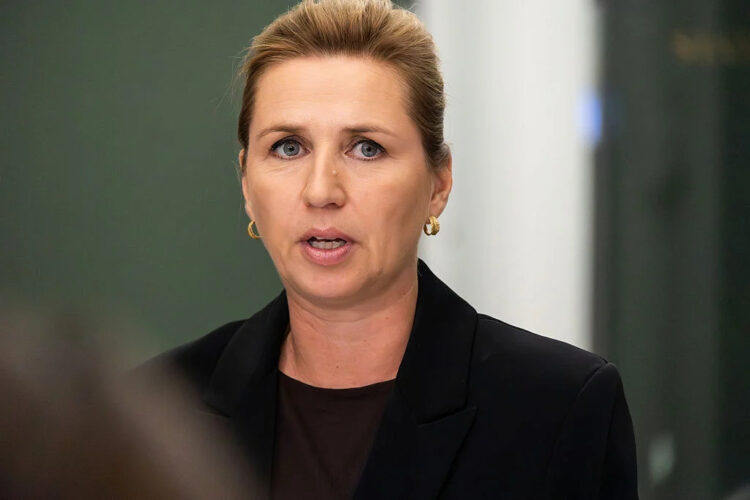 La primera ministra de Dinamarca, Mette Frederiksen, sugirió una posible implicación de Rusia en la incursión con drones.