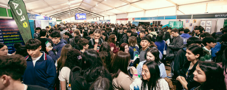 El rector Boretto dio un mensaje de bienvenida a los y las estudiantes: “No hay nada que nos dé más alegría que comprobar cómo, cada año, se renueva nuestra comunidad con un nuevo comienzo”.