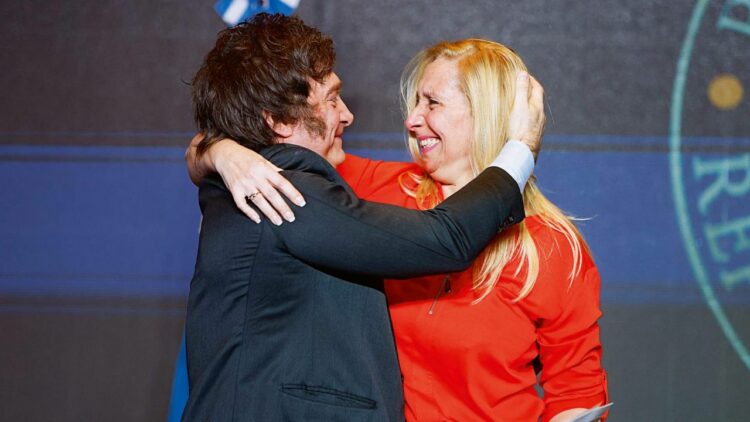 El Presidente defendió a su hermana en la polémica por Andis.