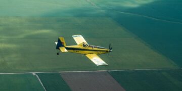 Cuentan con el apoyo de dos aviones hidrantes y personal de la ETAC.