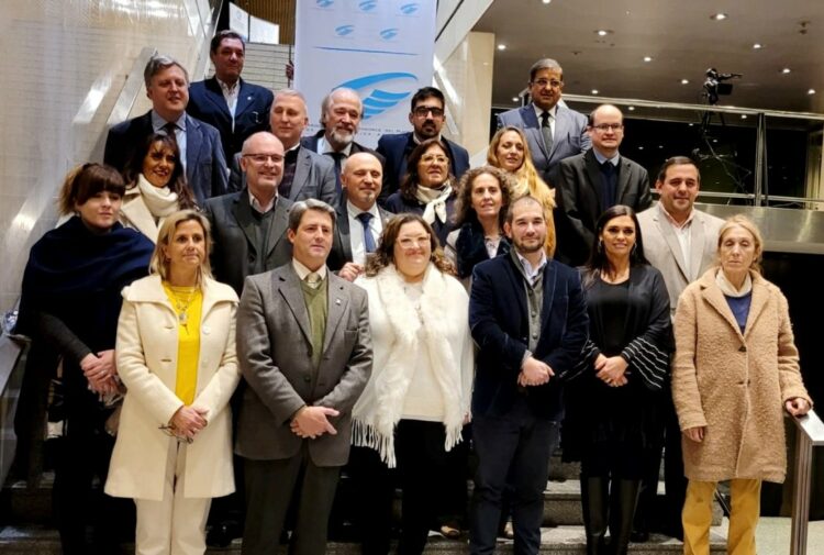 Asociación de Defensores del Pueblo de la República Argentina.
