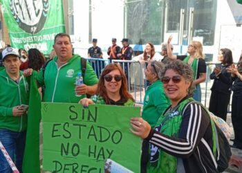 Los trabajadores nucleados en ATE Córdoba advirtieron que perciben salarios por debajo de la línea de pobreza.