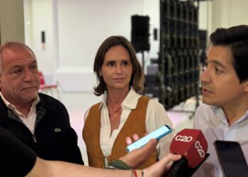 Luis Juez acompañó un acto de La Libertad Avanza