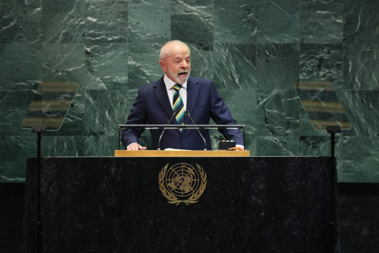 Lula criticó los ataques contra la soberanía, las sanciones arbitrarias y las intervenciones unilaterales de Estados Unidos.