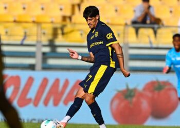 Mariano Troilo debutó con gol en el Parma