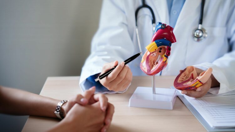 Muertes súbitas en jóvenes: proponen que solo cardiólogos emitan los certificados EMMAC