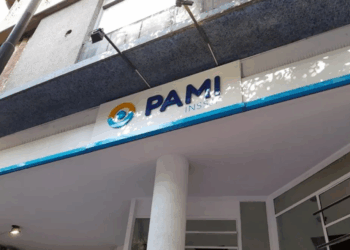 Atención resentida en Pami por asamblea de trabajadores